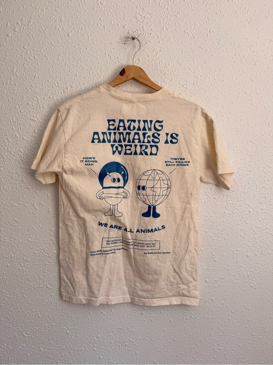 Don’t eat the homies Other - Don’t eat the homies cream t shirt M